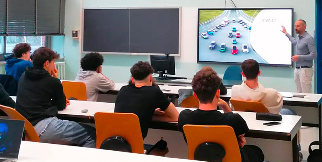 Bliz incontra con gli studenti dell'Istituto "Arturo Malignani": Il futuro dell'automotive e l'intelligenza artificiale